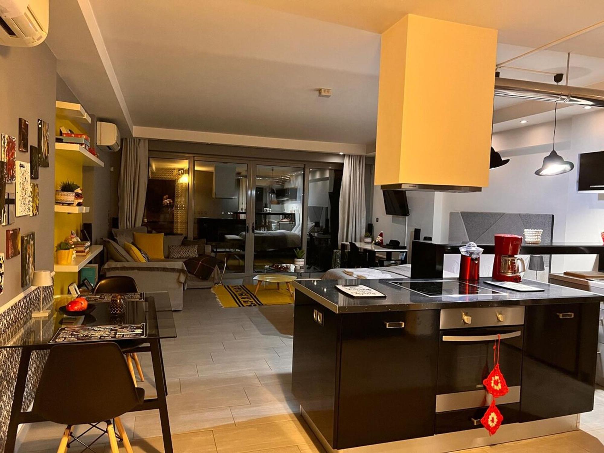 Stylish Boutique Loft With Private Balcony Διαμέρισμα Αθήνα Εξωτερικό φωτογραφία